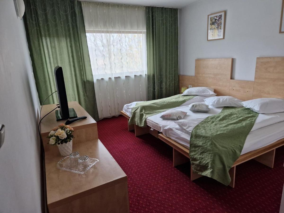 Pensiunea Carpe Diem Râmnicu Vâlcea Extérieur photo