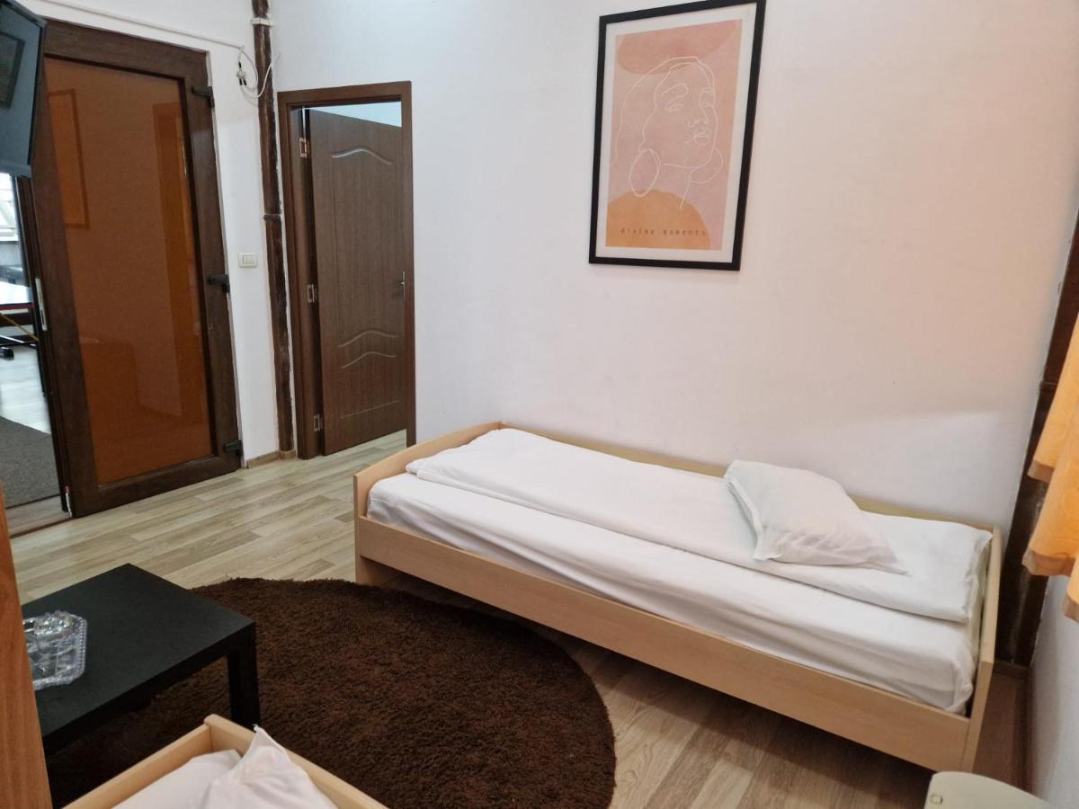 Pensiunea Carpe Diem Râmnicu Vâlcea Extérieur photo