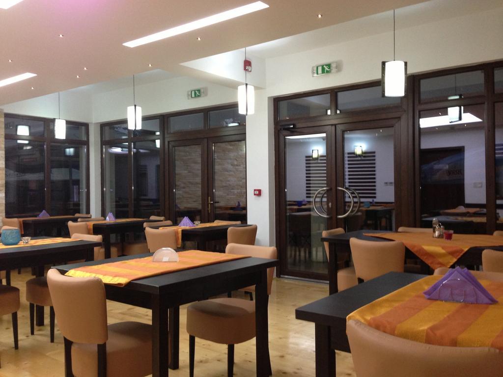 Pensiunea Carpe Diem Râmnicu Vâlcea Extérieur photo