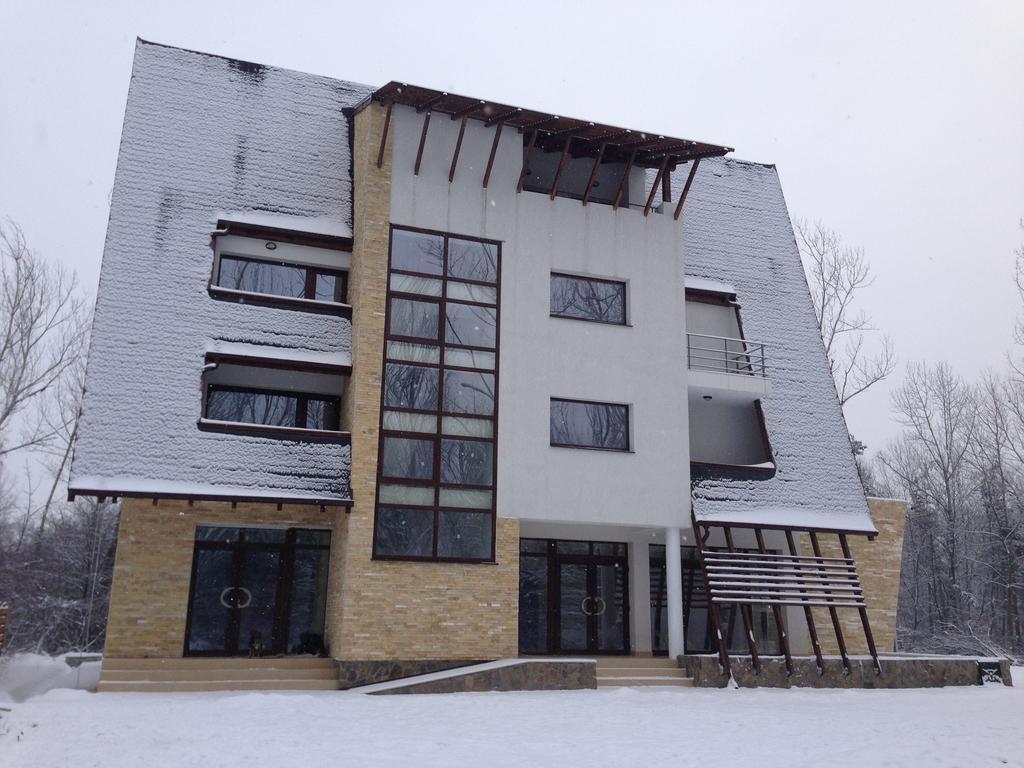 Pensiunea Carpe Diem Râmnicu Vâlcea Extérieur photo
