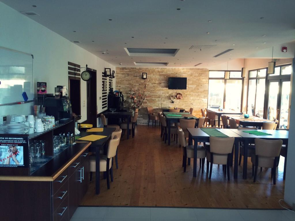 Pensiunea Carpe Diem Râmnicu Vâlcea Extérieur photo
