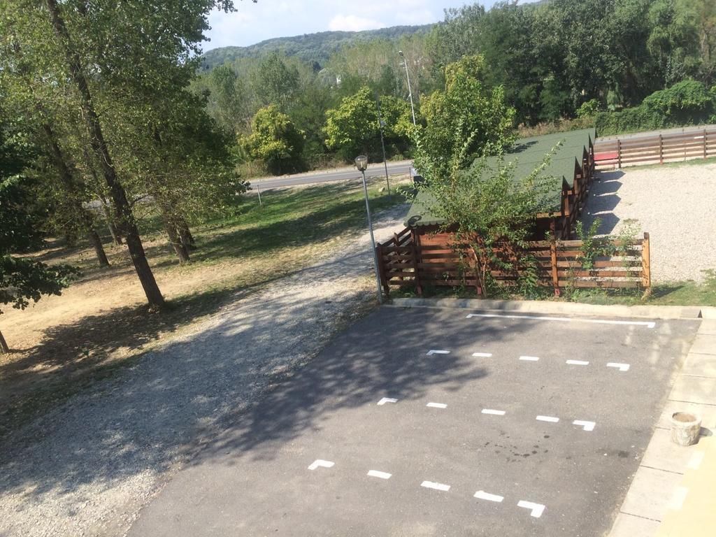 Pensiunea Carpe Diem Râmnicu Vâlcea Extérieur photo